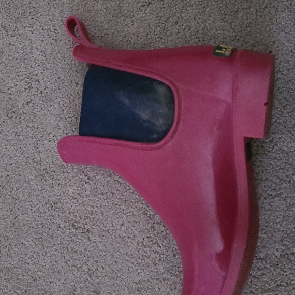 Boots - Picture 4 of 5